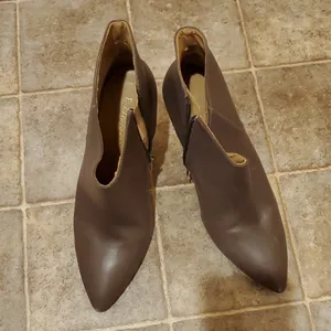Taupe Enzo Anglioni Booties Size 10M thumbnail 3