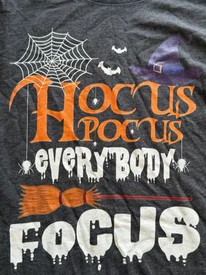 Port & Company Hocus Pocus Everybody Focus Halloween Tee Size M thumbnail 6