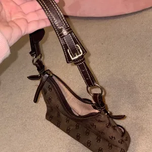 Dooney & Bourke shoulder bag thumbnail 11