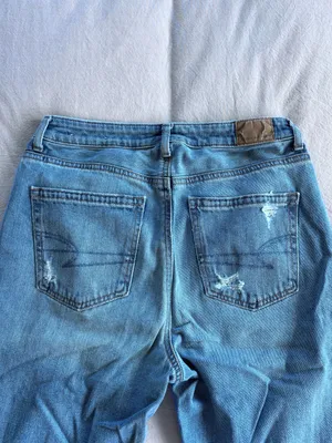 American Eagle Outfitters Distressed Mom Jeans thumbnail 5