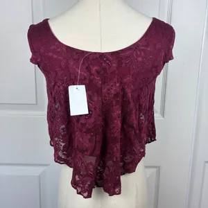 Charlotte Russe burgundy lace top thumbnail 2