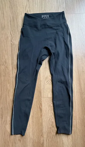 437 the studio legging thumbnail 1