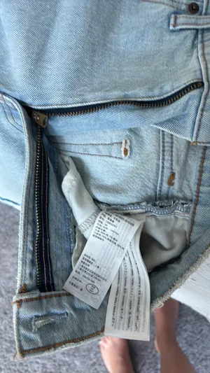 Abercrombie The 90s Relaxed Cut-Off Shorts thumbnail 6