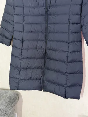 Uniqlo Women’s Ultra Light Down Long Coat Hooded in Black L thumbnail 4