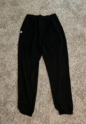 Vuori boyfriend joggers thumbnail 9