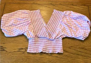 Abercrombie & Fitch Women's Pink/White Gingham V-Neck Puff Sleeve Crop Top M thumbnail 1