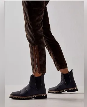 Free People NWT Atlas Puffer Chelsea Boots, Leather, Pull On, Size 40/9.5, Black thumbnail 1