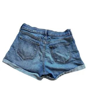 Womens Old Navy Wow Cuffed 3” Denim Jean Shorts - Sz 0 thumbnail 3