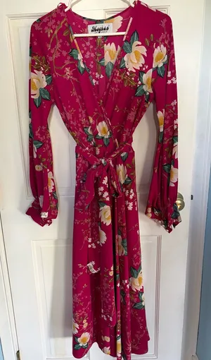 Floral wrap midi dress thumbnail 1