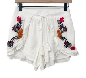 LOVERS + FRIENDS Serene Shorts in White Embroidered Floral‎ size Small thumbnail 1