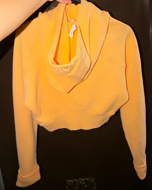 Lululemon Scuba Full-Zip Cropped Hoodie thumbnail 4