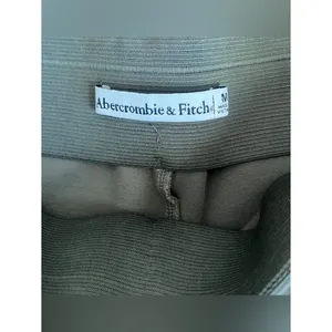 Abercrombie & Fitch Olive Green High Rise Flare Pants Pleat Split Hem Size M thumbnail 4