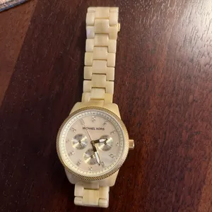 Michael Kors Women’s Watch thumbnail 2