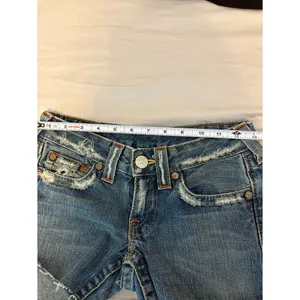 True Religion Bobby Cutoff Denim Shorts Distressed USA Size 24 thumbnail 5