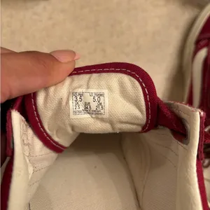 Vans womens Size 5 thumbnail 4