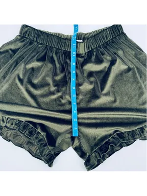 NWT Violet & Brooks Green Velvet Ruffle Pajama Set M/L Top Shorts thumbnail 8