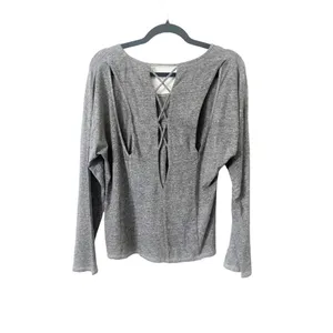 Lanston Revolve Gray Cutout Back Long Sleeve‎ Shirt thumbnail 2