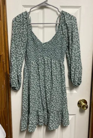 Hollister Green Floral Dress Mini thumbnail 1