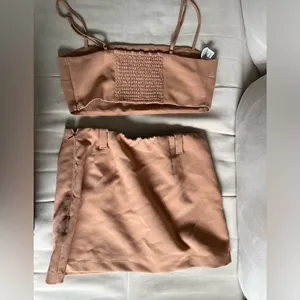 Abercrombie Tan Matching Set (Crop Top and Skirt) NWOT thumbnail 4