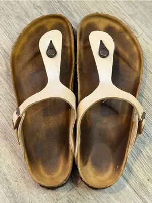 Birkenstock Women's Gizeh Light Gold Cork Sandals Size 40 US 9.5 Casual Summer thumbnail 4