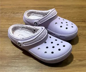 Crocs Classic Lined Clog Lavender Purple Fleece Fuzzy Slippers Mens 8 Womens 10 thumbnail 1