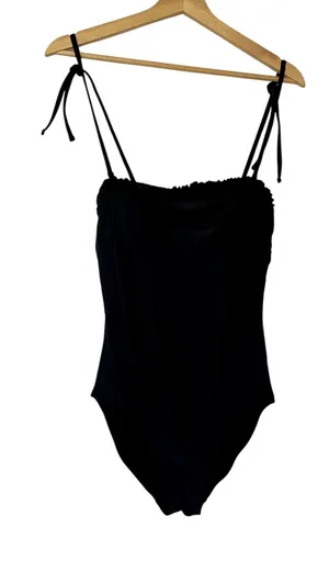 NWT‎ Rue21 black rufle one piece padded swimsuit fully covered women's size M thumbnail 1