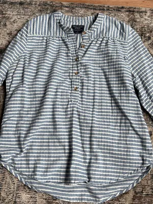 Abercrombie top thumbnail 1
