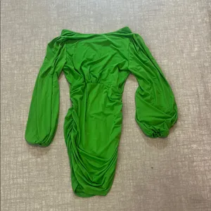 SHEIN Green Bodycon Dress with Bishop Sleeves and V-Neck thumbnail 7