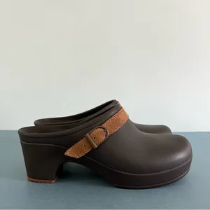 Crocs Sarah Belted‎ Dark Brown Heel Clogs thumbnail 3