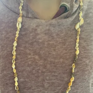Seashell necklace thumbnail 2
