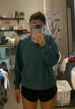 Old Navy Crewneck Women’s thumbnail 1