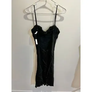 Anthropologie Rumored NWT Women Medium Negroni Black Satin Midi Dress Elegant thumbnail 7