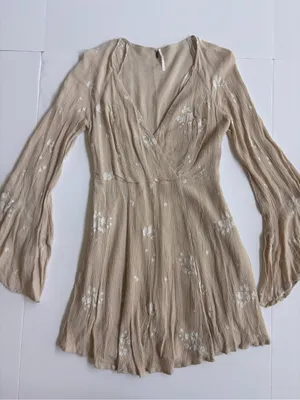 Free People Size 6 Embroidered Floral Bell Sleeve Mini Dress Beige Boho thumbnail 1