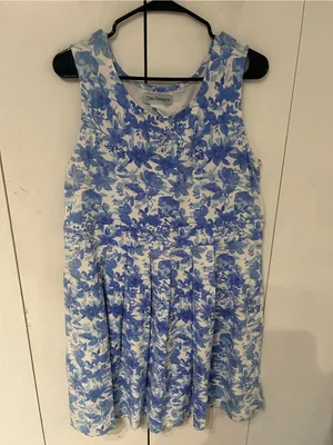 PARAGON White and Blue Floral Sleeveless Midi Dress thumbnail 3