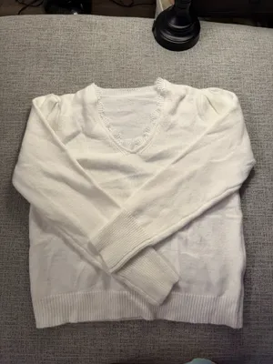 Boutique white sweater thumbnail 3