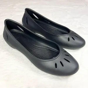 CROCS Black Cutout Kelli Ballet Flats Women’s Size 10 thumbnail 2