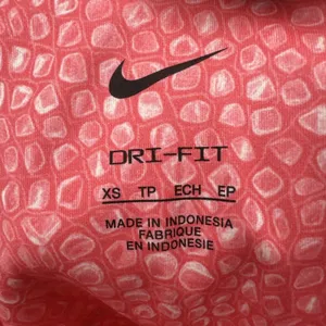 NWT Nike One Dri Fit Leggings Pink Athletic‎ Athleisure Gym Women's XS x 25 thumbnail 4