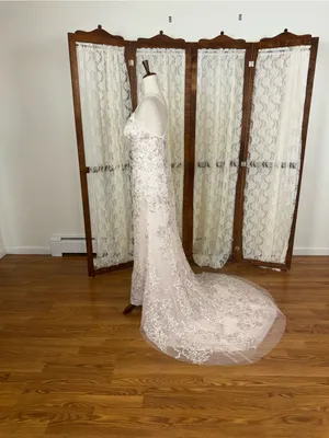 Stunning Melissa Sweet Petal Cashmere Embroidered Wedding Gown thumbnail 9