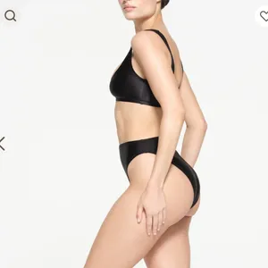 SKIMS‎ Shine Swim Scoop Bikini Top thumbnail 3