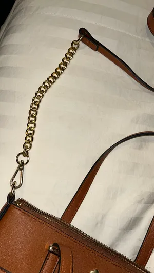 Michael Kors Leather Bag thumbnail 5