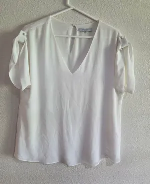 Naked Zebra White V-Neck Blouse Women’s L thumbnail 1