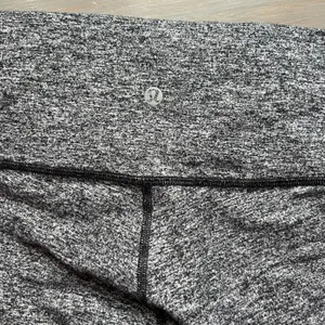 Lululemon heathered gray cropped leggings 7/8 activewear workout yoga thumbnail 4