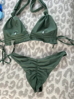 Bikini thumbnail 2