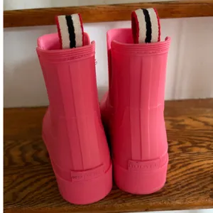Hunter Original Chelsea Rain Boots Pink Rubber Ankle Waterproof WFS2006RMA US 5 thumbnail 3