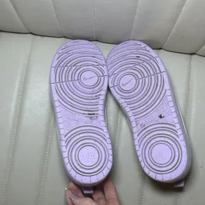 Nike Women's Purple and White Trainers thumbnail 7