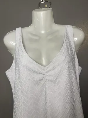 White House Black Market Tank Top Womens Large White Textured V Neck Lined Knit thumbnail 1