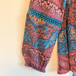 IDYLLWIND bohemian flowy viscose Top, A-Line, long sleeve V neck size M thumbnail 8