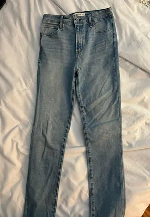 Abercrombie The Super Skinny High Rise Jeans thumbnail 1