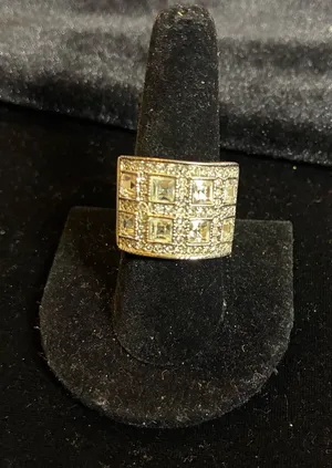 Silver tone Ring with Gem Accents size 8 1/2 Gold thumbnail 1