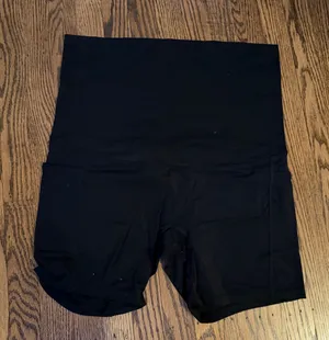Maternity Athletic Shorts Black Size L thumbnail 1